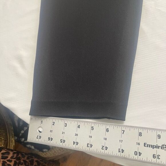 Exclusively Misook Black Acrylic Pants Size Medium - Picture 5 of 6